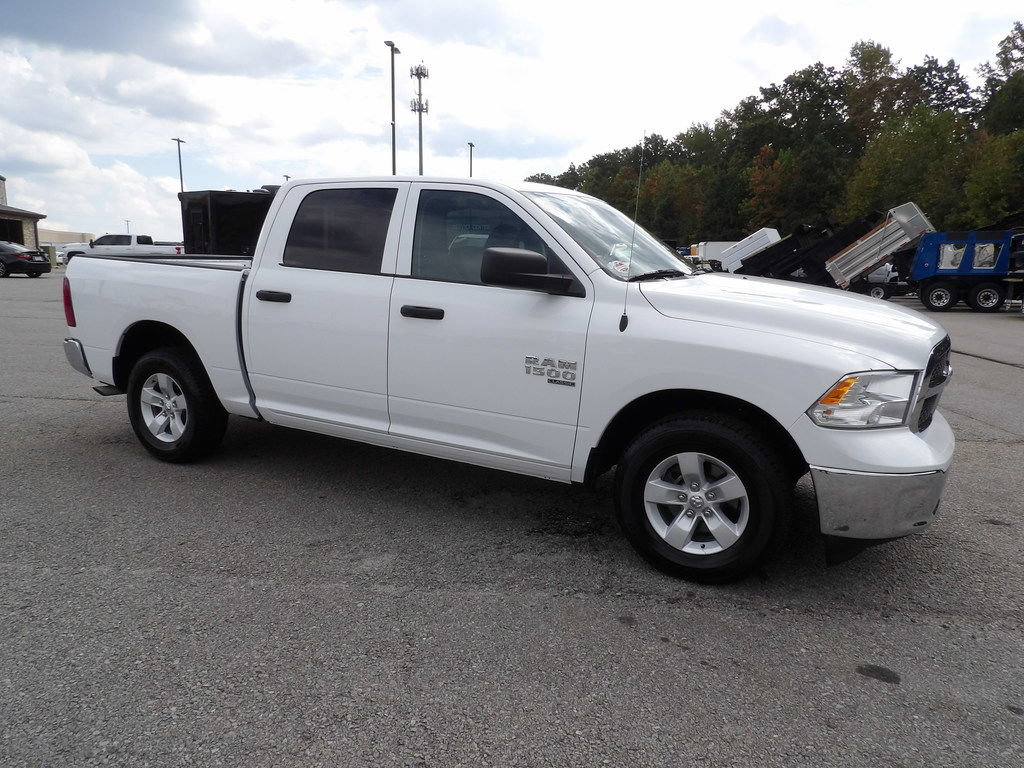Used 2022 RAM 1500 Classic SLT RWD image 10