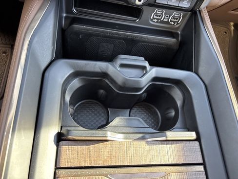 Used 2024 RAM 3500 Limited w/ Safety Group image 44