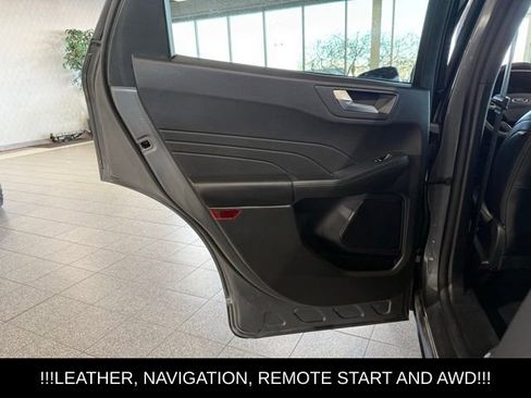Used 2024 Ford Escape Platinum AWD/4WD image 55