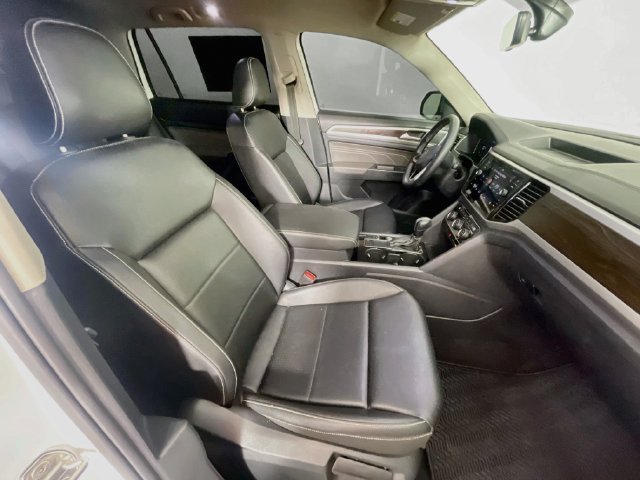 Used 2023 Volkswagen Atlas SE w/ Panoramic Sunroof Package FWD image 30