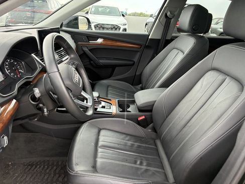 Used 2023 Audi Q5 2.0T Premium w/ Convenience Package AWD/4WD image 12