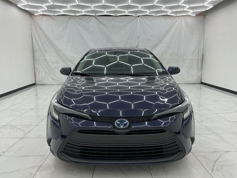 Used 2024 Toyota Corolla LE FWD image 5