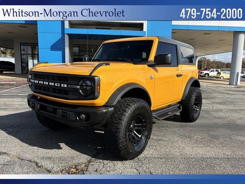 Used 2022 Ford Bronco Black Diamond image 1