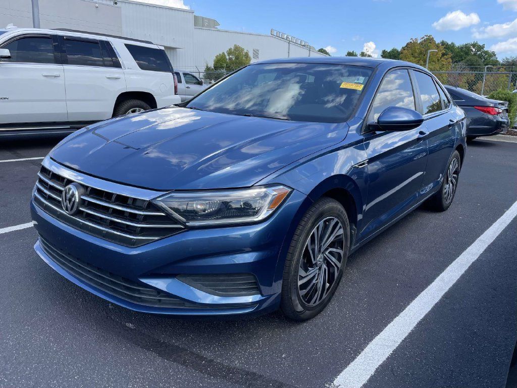 Used 2021 Volkswagen Jetta SEL FWD image 4