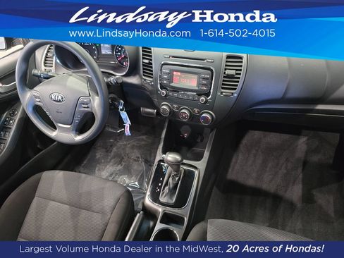 Used 2017 Kia Forte LX FWD image 10