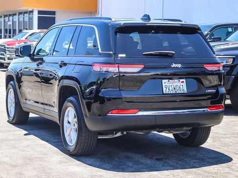 Used 2025 Jeep Grand Cherokee Laredo X RWD image 5