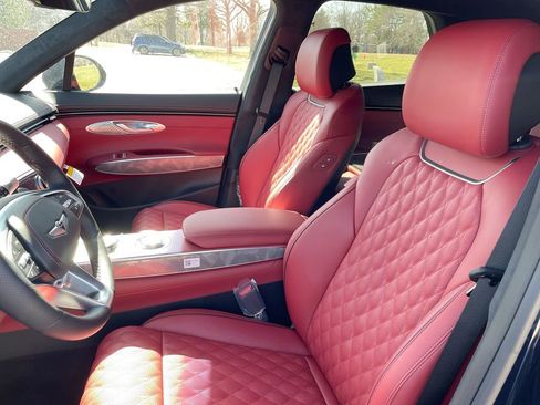 New 2025 Genesis GV70 3.5T Sport w/ Sport Advanced Package image 34