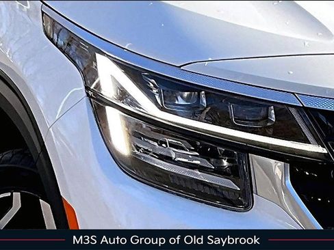 Used 2024 Kia Seltos SX image 31