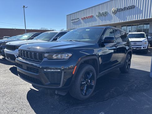 New 2026 Jeep Grand Cherokee Limited AWD/4WD image 1