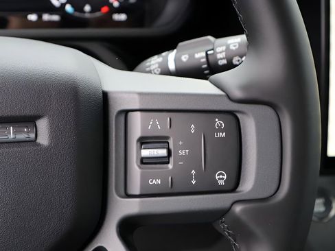 New 2026 Land Rover Defender 110 S image 32
