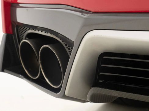 Used 2019 Nissan GT-R Premium w/ Premium Interior Package image 21