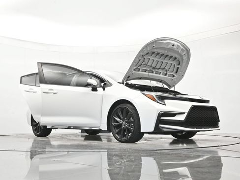 Used 2023 Toyota Corolla SE FWD image 49