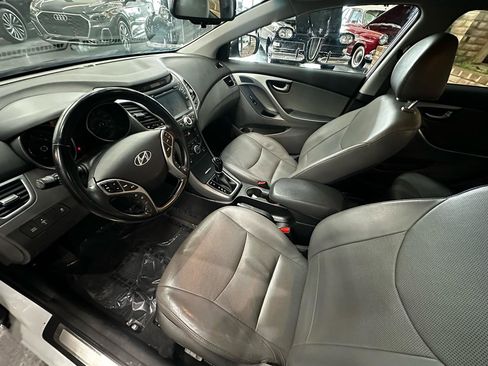 Used 2016 Hyundai Elantra Limited w/ Option Group 04 image 9