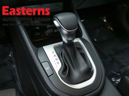 Used 2023 Kia Forte LXS image 13