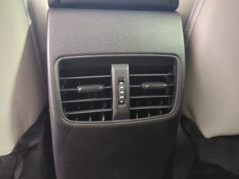 Used 2026 Toyota Corolla Cross L image 16