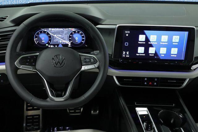 New 2025 Volkswagen Atlas Cross Sport SEL Premium R-Line AWD/4WD image 18