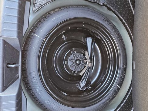 Used 2018 MAZDA MAZDA3 Sport image 24