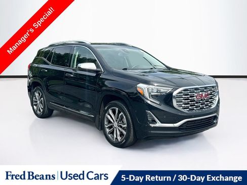 Used 2018 GMC Terrain Denali w/ Advanced Safety Package AWD/4WD image 1