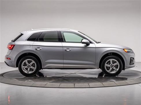 Used 2021 Audi Q5 2.0T Premium w/ Convenience Package image 6