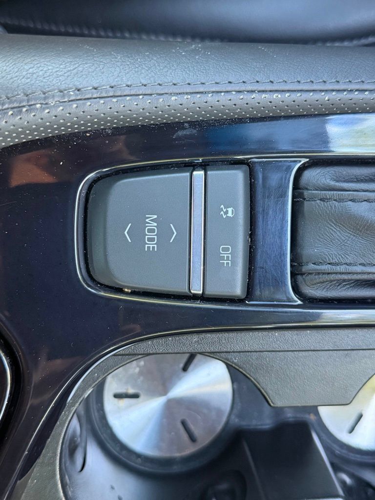 Used 2019 Cadillac CTS Sedan w/ Seating Package RWD image 25