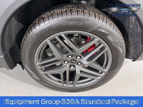 New 2026 Ford Explorer ST-Line w/ ST-Line Street Pack image 8