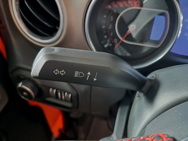 Used 2018 Jeep Wrangler Rubicon AWD/4WD image 20
