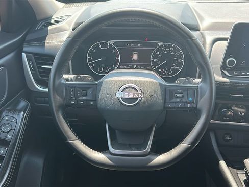 Used 2025 Nissan Rogue SV AWD/4WD image 22