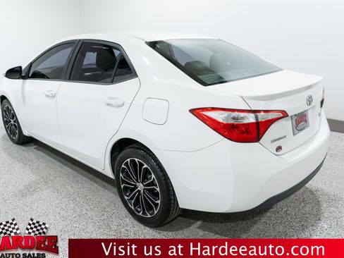 Used 2015 Toyota Corolla S image 3