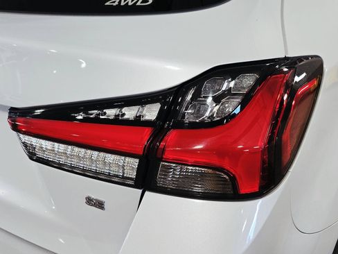 Used 2024 Mitsubishi Outlander Sport ES AWD/4WD image 15