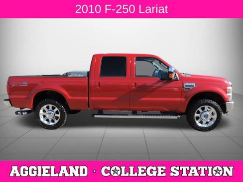 Used 2010 Ford F250 Lariat image 2