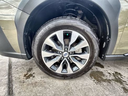 Certified 2024 Subaru Outback Limited AWD/4WD image 10