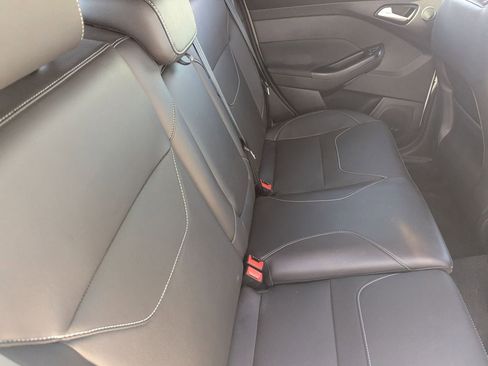 Used 2018 Ford Focus ST w/ Equipment Group 402A FWD image 14