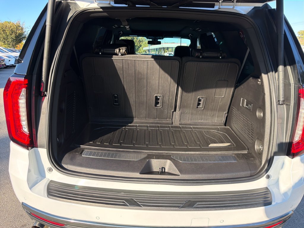 Used 2022 GMC Yukon AT4 w/ Max Trailering Package AWD/4WD image 14
