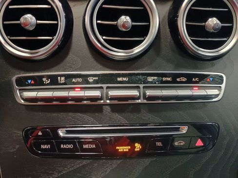 Used 2019 Mercedes-Benz GLC 300 GLC 300 image 14