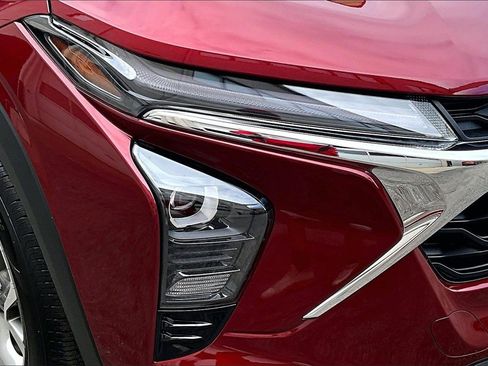 Used 2025 Chevrolet Trax LT image 31