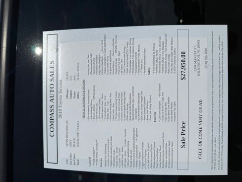 Used 2018 Toyota Tacoma TRD Sport image 10