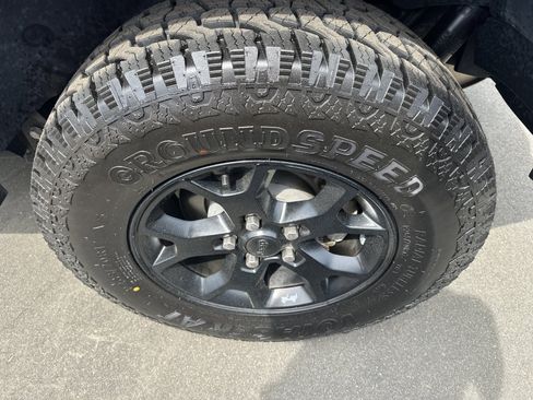 Used 2022 Jeep Wrangler Unlimited Sport AWD/4WD image 35