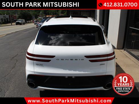 Used 2023 Genesis GV70 2.5T w/ Sport Prestige Package AWD/4WD image 8