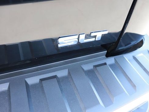 Used 2015 GMC Sierra 1500 SLT w/ SLT Crew Cab Value Package RWD image 7
