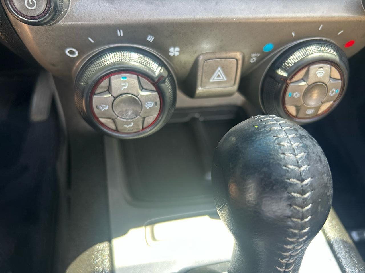 Used 2014 Chevrolet Camaro LT RWD image 17