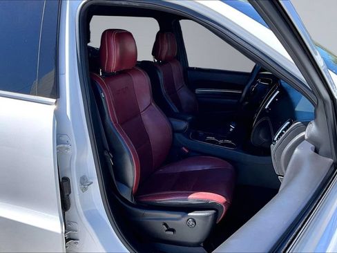 Certified 2018 Dodge Durango SRT w/ SRT Interior Appearance Group AWD/4WD image 16
