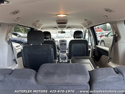 Used 2017 Dodge Grand Caravan SE w/ Power Window Group image 10