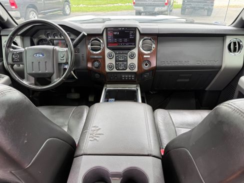 Used 2013 Ford F250 Lariat w/ Lariat Ultimate Pkg AWD/4WD image 11