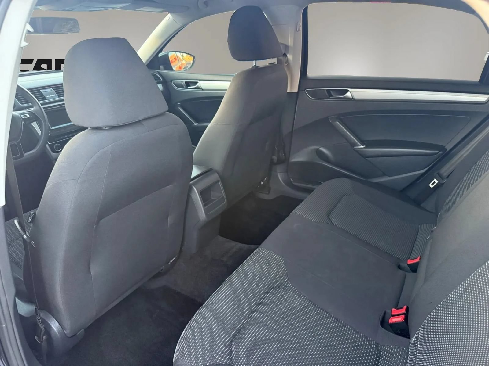 Used 2018 Volkswagen Passat 2.0T S FWD image 22