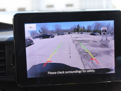 Used 2022 Ford Explorer XLT w/ Class IV Trailer Tow Package image 15