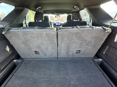 Used 2020 Ford Explorer Limited image 25