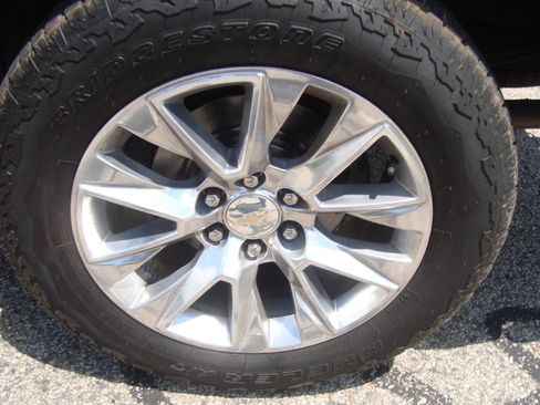 Used 2021 Chevrolet Silverado 1500 LTZ w/ LTZ Convenience Package II image 7