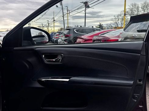 Used 2018 Toyota Avalon XLE Premium image 12