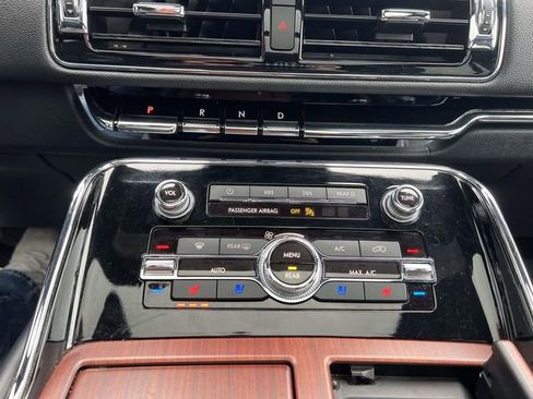 Used 2022 Lincoln Navigator L Reserve image 29