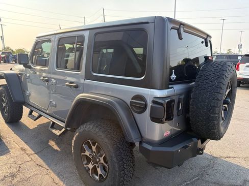 Used 2018 Jeep Wrangler Unlimited Rubicon AWD/4WD image 3